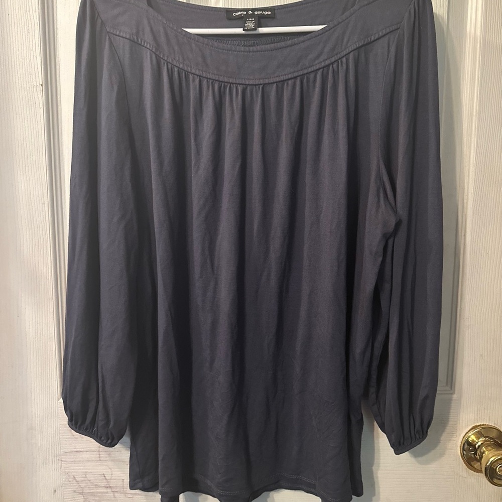 Cable & Gauge Women's Gray Top Size Large